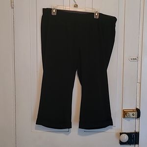 🤰Liz Lange Dress Capris🤰